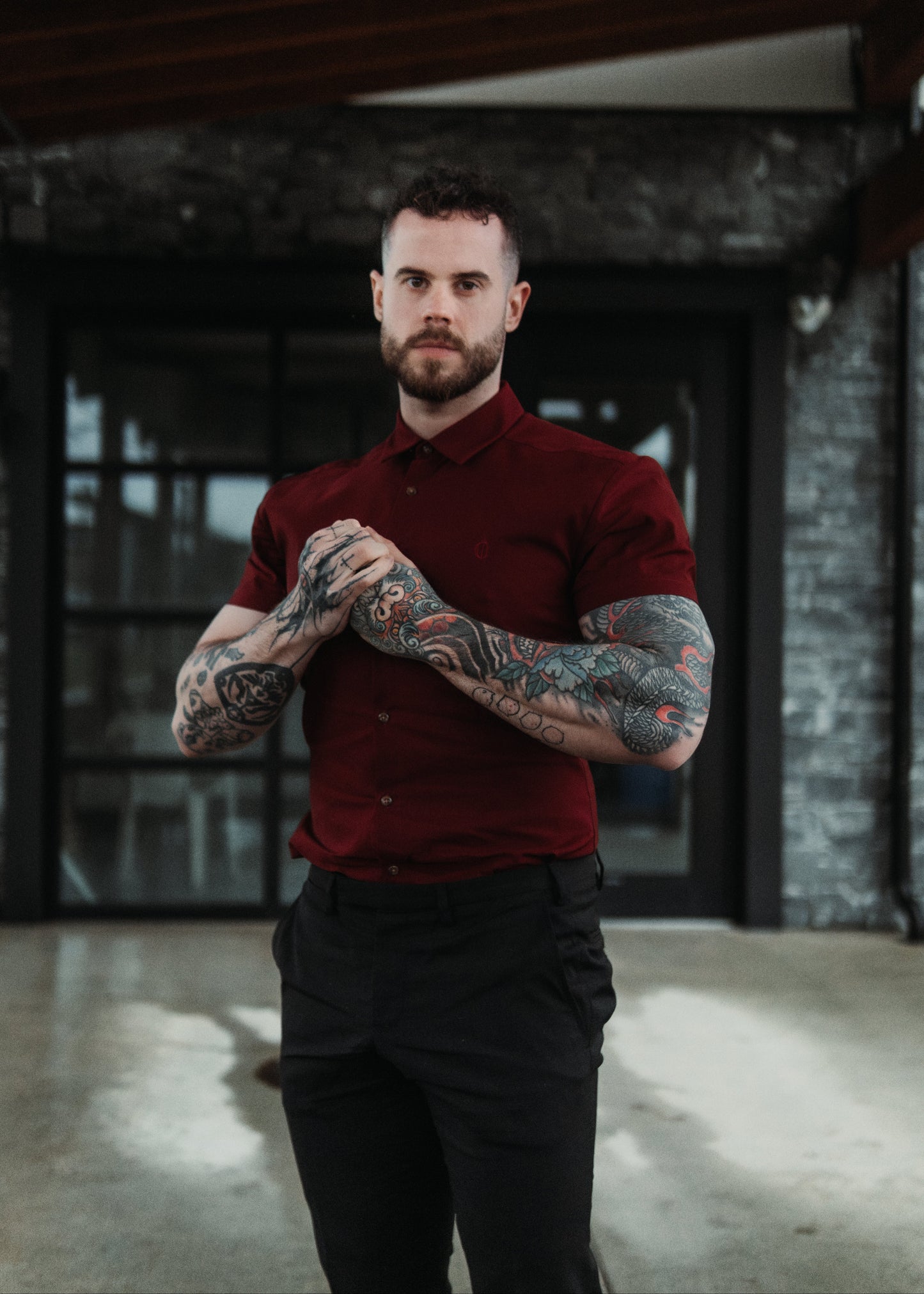 Men's Short Sleeve Tapered Shirt Burgundy
