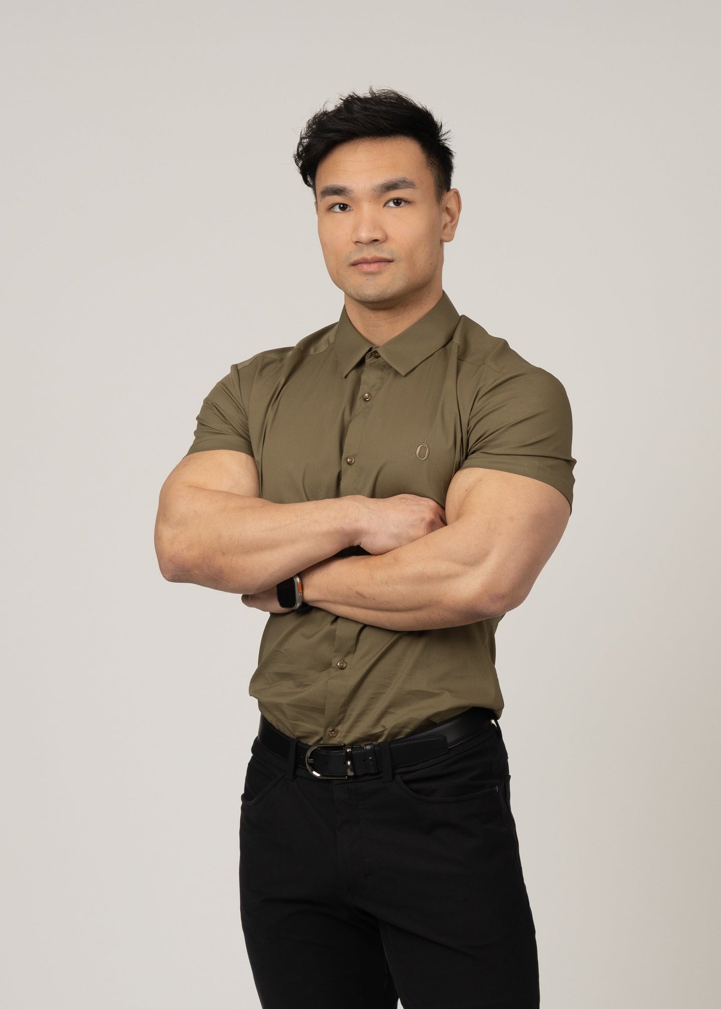 Men's Short Sleeve Tapered Shirt Olive